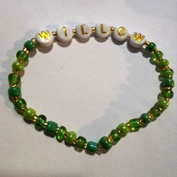 Taylor Swift Friendship Bracelet - Picture 1 of 2